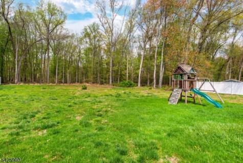 17 Cole Road Fairfield NJ 07004
