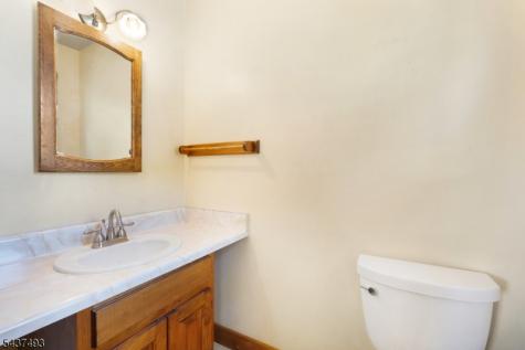 604 E Vail Road Roxbury NJ 07850