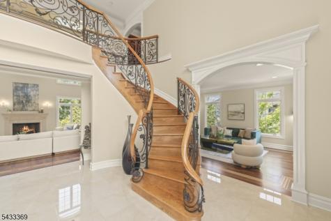 9 Lafayette Drive Livingston NJ 07039