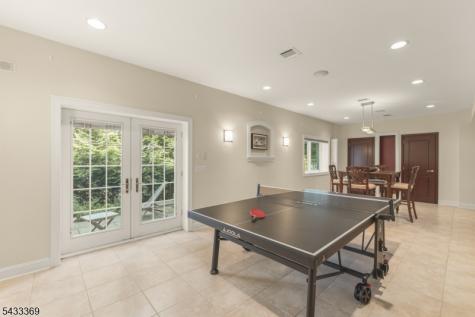 9 Lafayette Drive Livingston NJ 07039