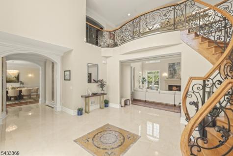 9 Lafayette Drive Livingston NJ 07039