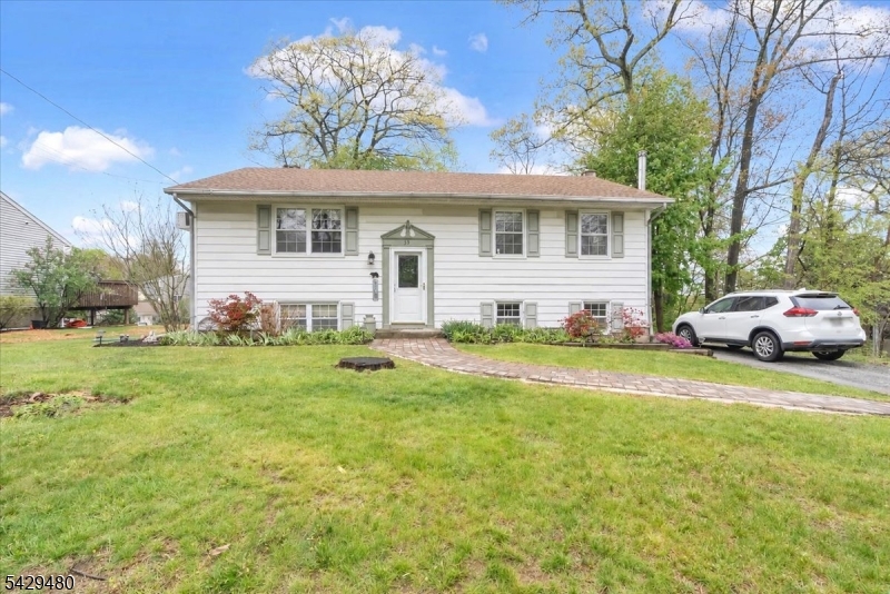 39 Post Brook Road West Milford NJ 07480