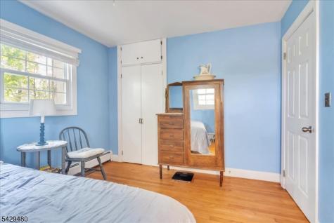 39 Post Brook Road West Milford NJ 07480
