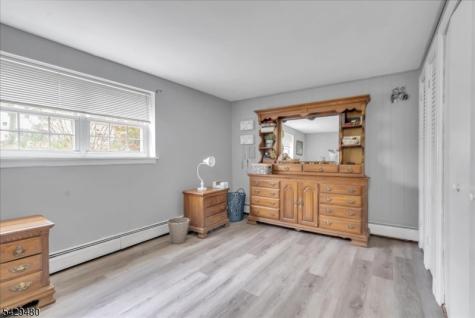 39 Post Brook Road West Milford NJ 07480
