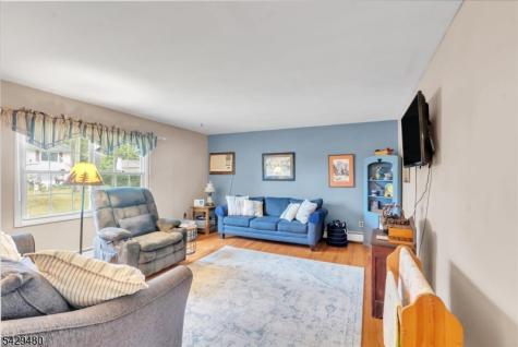 39 Post Brook Road West Milford NJ 07480