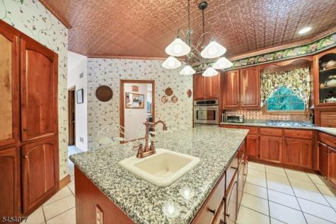 137 Lanning Road Frelinghuysen NJ 07825