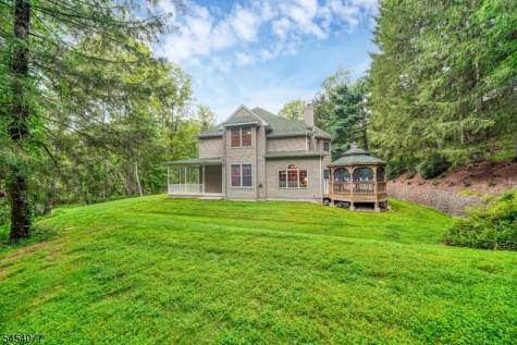 137 Lanning Road Frelinghuysen NJ 07825