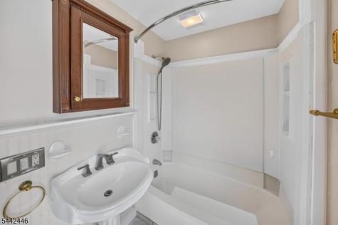 20 Kline Boulevard Readington NJ 08889