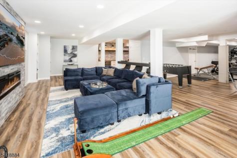 2 Fieldcrest Road Chester NJ 07930