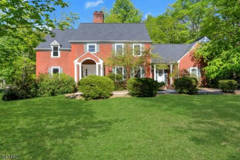 22 Sandalwood Drive Warren NJ 07059