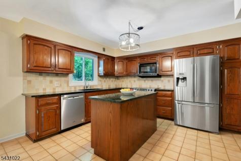 22 Sandalwood Drive Warren NJ 07059