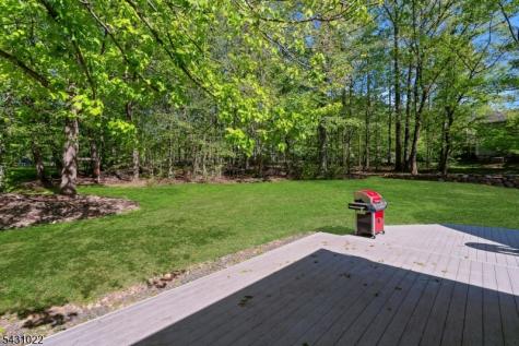 22 Sandalwood Drive Warren NJ 07059
