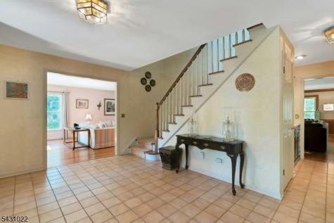 22 Sandalwood Drive Warren NJ 07059