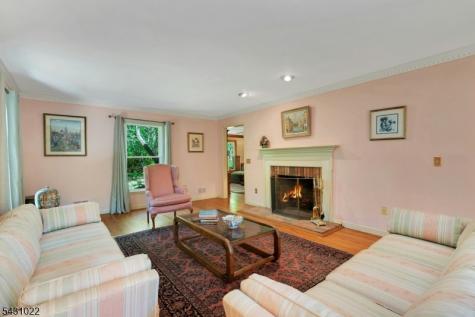 22 Sandalwood Drive Warren NJ 07059
