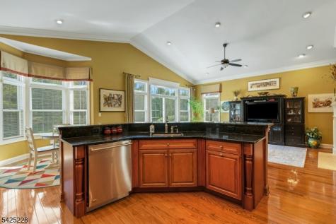 15 Johns Drive Warren NJ 07059