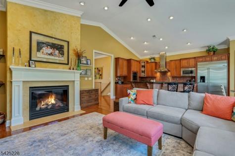 15 Johns Drive Warren NJ 07059