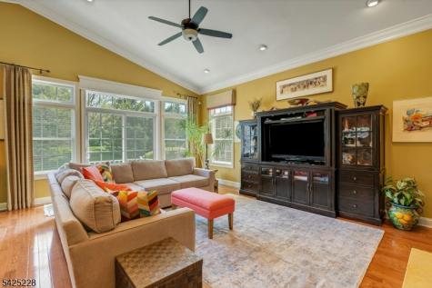 15 Johns Drive Warren NJ 07059