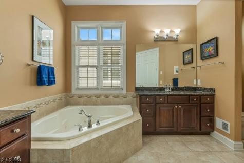 15 Johns Drive Warren NJ 07059