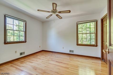 194 Plainfield Road Edison NJ 08820