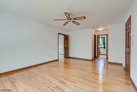 194 Plainfield Road Edison NJ 08820