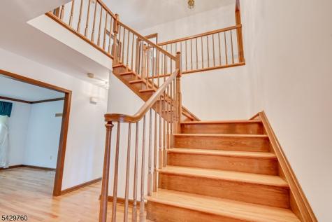 194 Plainfield Road Edison NJ 08820