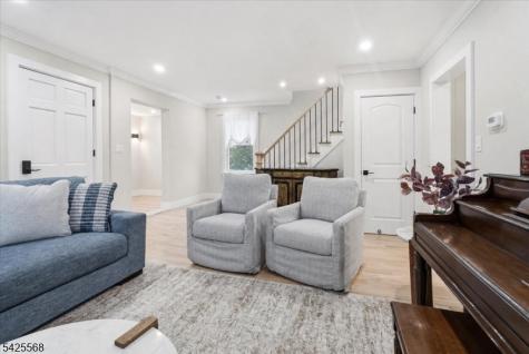 7 Shores Road Mendham NJ 07869