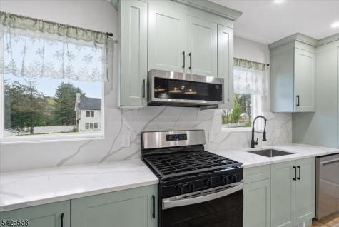 7 Shores Road Mendham NJ 07869