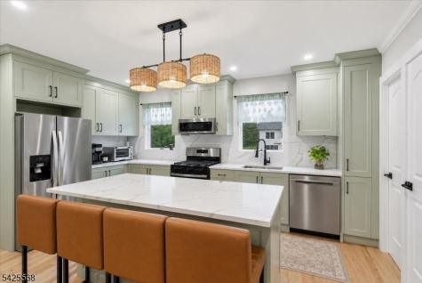 7 Shores Road Mendham NJ 07869