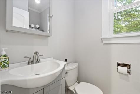 7 Shores Road Mendham NJ 07869