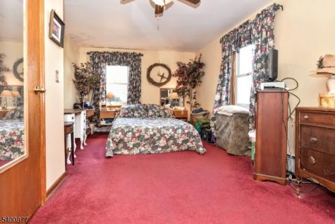 72 Burnside Place Wanaque NJ 07420