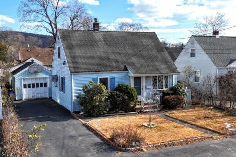 72 Burnside Place Wanaque NJ 07420