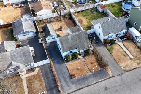 72 Burnside Place Wanaque NJ 07420