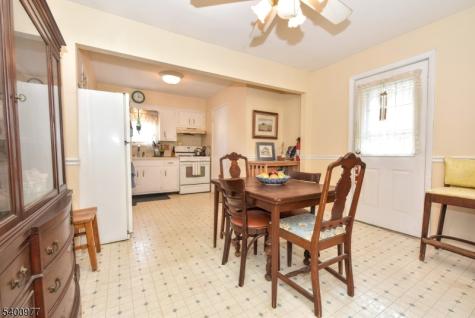 72 Burnside Place Wanaque NJ 07420