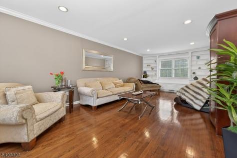 4 Babbitt Road Mendham NJ 07945