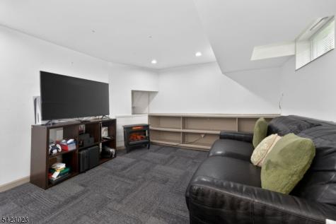 4 Babbitt Road Mendham NJ 07945