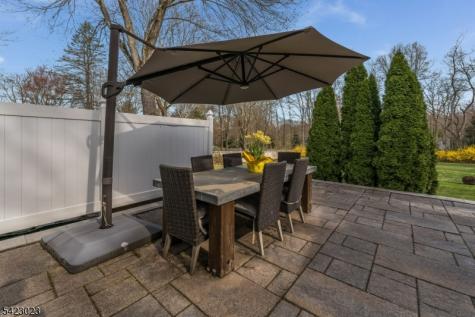 4 Babbitt Road Mendham NJ 07945