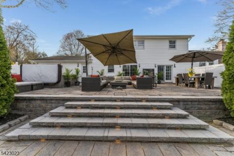 4 Babbitt Road Mendham NJ 07945