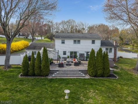 4 Babbitt Road Mendham NJ 07945
