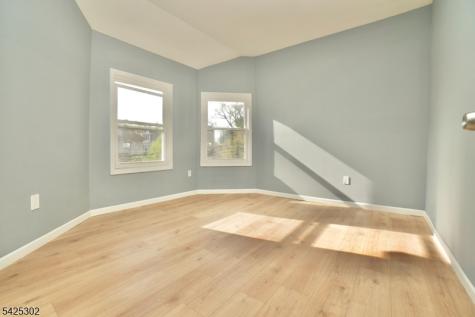 678 Highland Avenue Newark NJ 07104