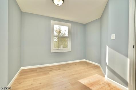 678 Highland Avenue Newark NJ 07104