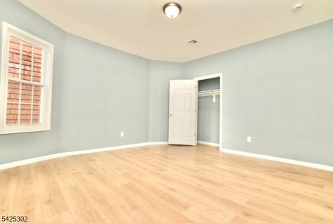 678 Highland Avenue Newark NJ 07104