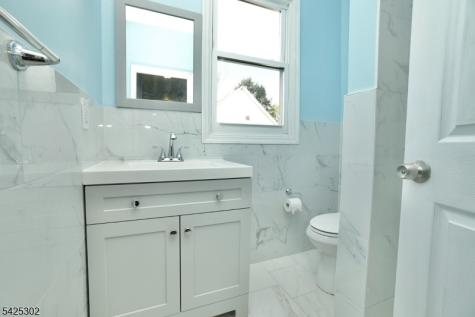 678 Highland Avenue Newark NJ 07104