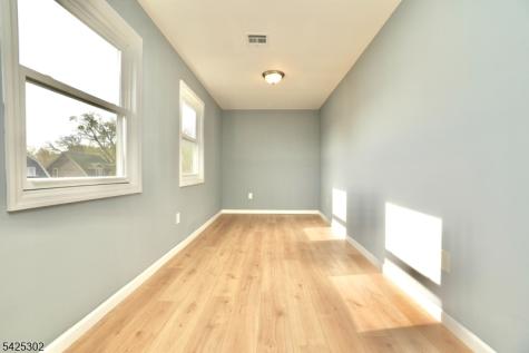 678 Highland Avenue Newark NJ 07104