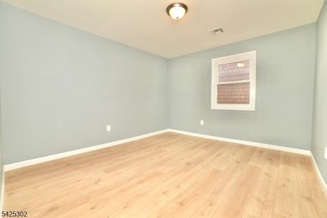 678 Highland Avenue Newark NJ 07104