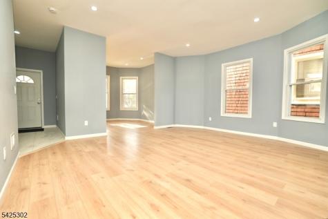 678 Highland Avenue Newark NJ 07104