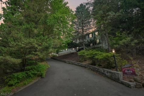 45 Fells Road Verona NJ 07044