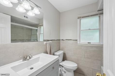 45 Fells Road Verona NJ 07044
