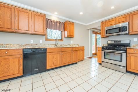 1 Old Timbers Court Roxbury NJ 07847