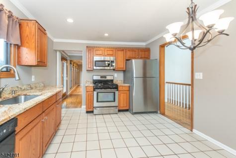 1 Old Timbers Court Roxbury NJ 07847