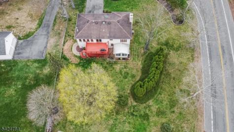 1 Old Timbers Court Roxbury NJ 07847
